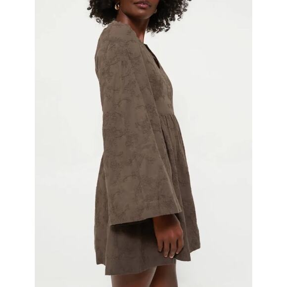 Tuckernuck Hyacinth House Women's Brown Textured Becca Bell-Sleeved Dress Small - Picture 3 of 15